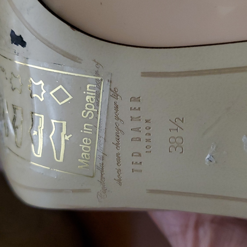 Ted Baker Pumps Barely Worn Size 8 Spain 38.5 - Picture 7 of 7